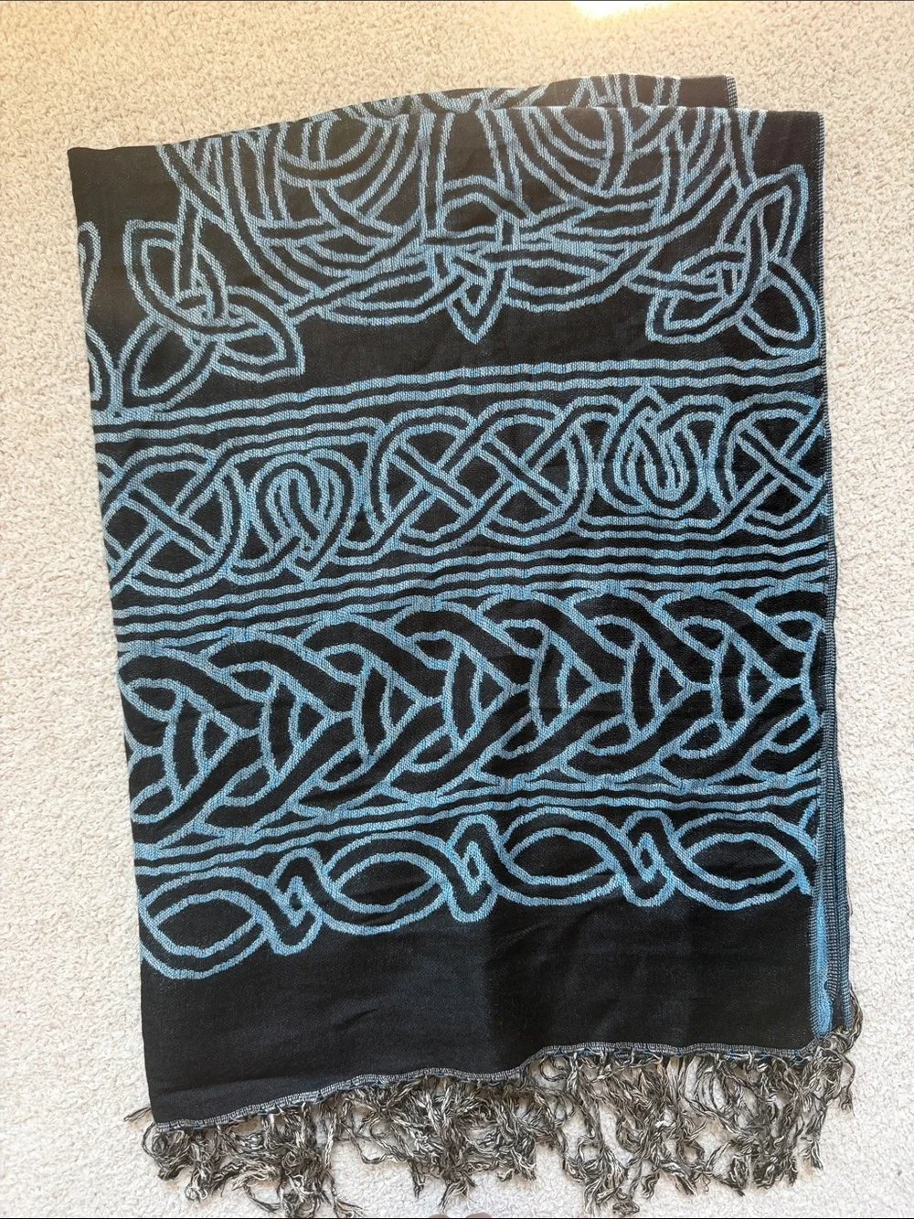 N/A celtic scarf